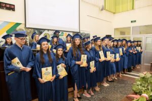 02 липня 2021 р. відбулося вручення дипломів із відзнакою випускникам -2021