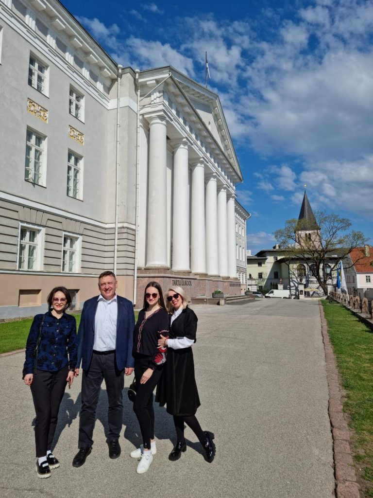 Відрядження фармацевтичної спільноти НФаУ в Тарту (Естонія) за програмою Erasmus+