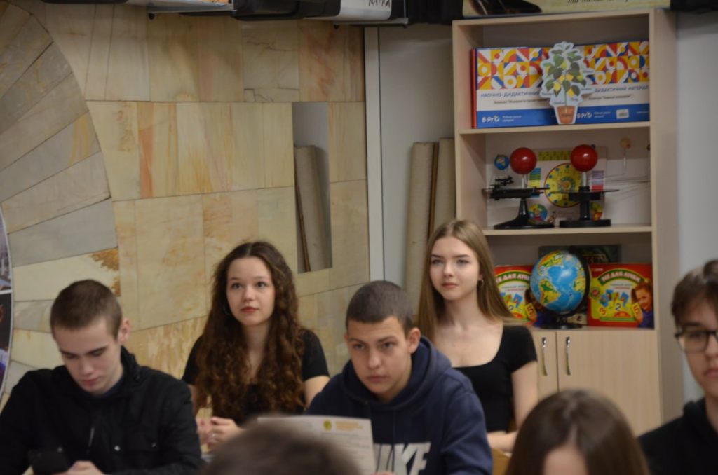 24 березня Метрошкола Харківщини та Національний фармацевтичний університет гостинно відчинили двері учням Харківських шкіл у чарівний світ фармації