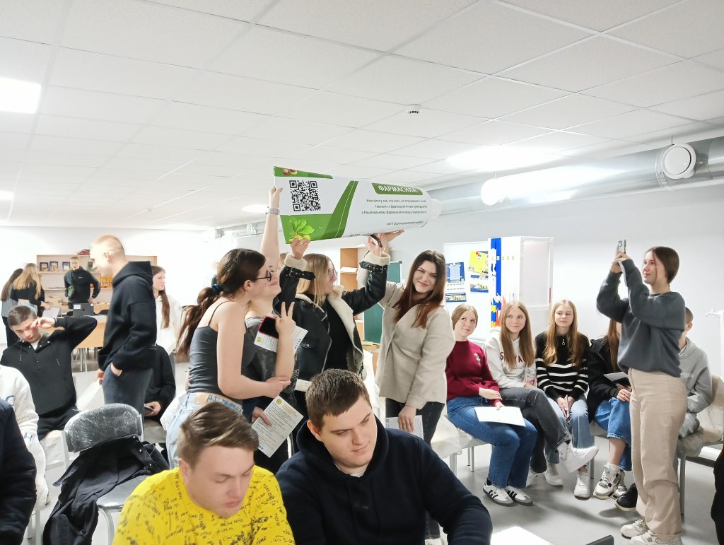 11 квітня 2025 р. представники нашого Університету відвідали декілька шкіл Берестинського району Харківської області