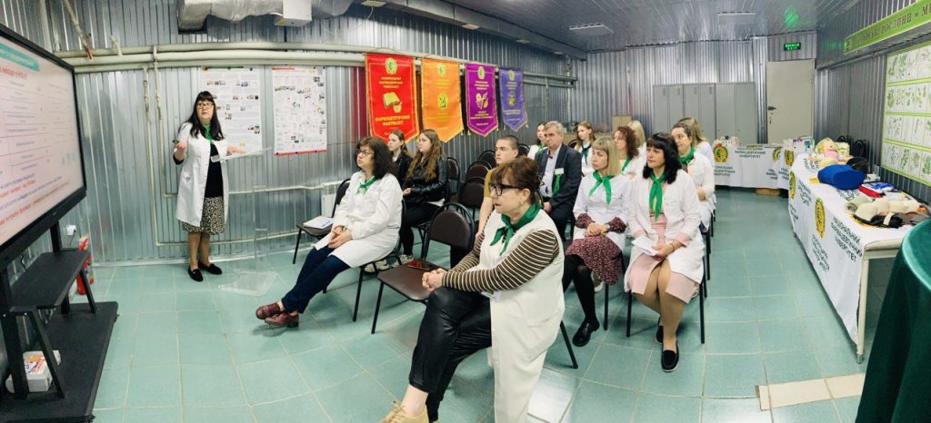 Майбутнє фармації розпочинається тут: Національний фармацевтичний університет відчинив двері для допитливих ентузіастів