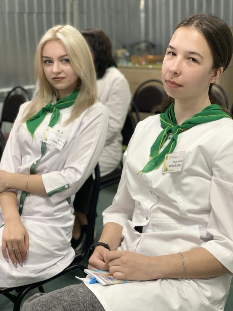 Майбутнє фармації розпочинається тут: Національний фармацевтичний університет відчинив двері для допитливих ентузіастів
