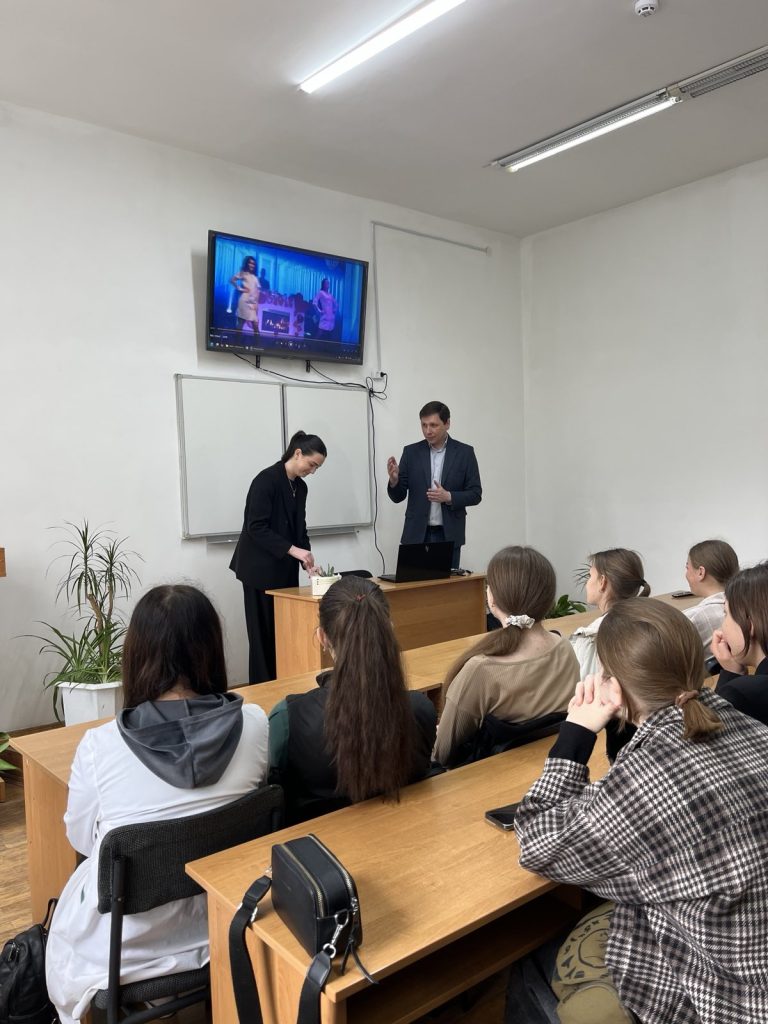 14 травня 2025 року відбулася профорієнтаційна лекція представника університету, професора Олександра Кухтенка у стінах Самбірського фахового медичного коледжу