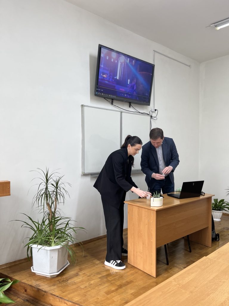 14 травня 2025 року відбулася профорієнтаційна лекція представника університету, професора Олександра Кухтенка у стінах Самбірського фахового медичного коледжу