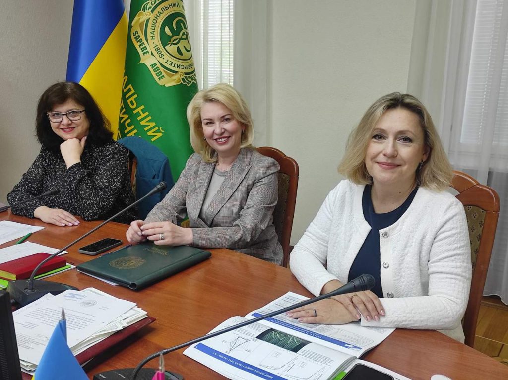 У НФаУ продовжує працювати спеціалізована вчена рада Д.64.605.01