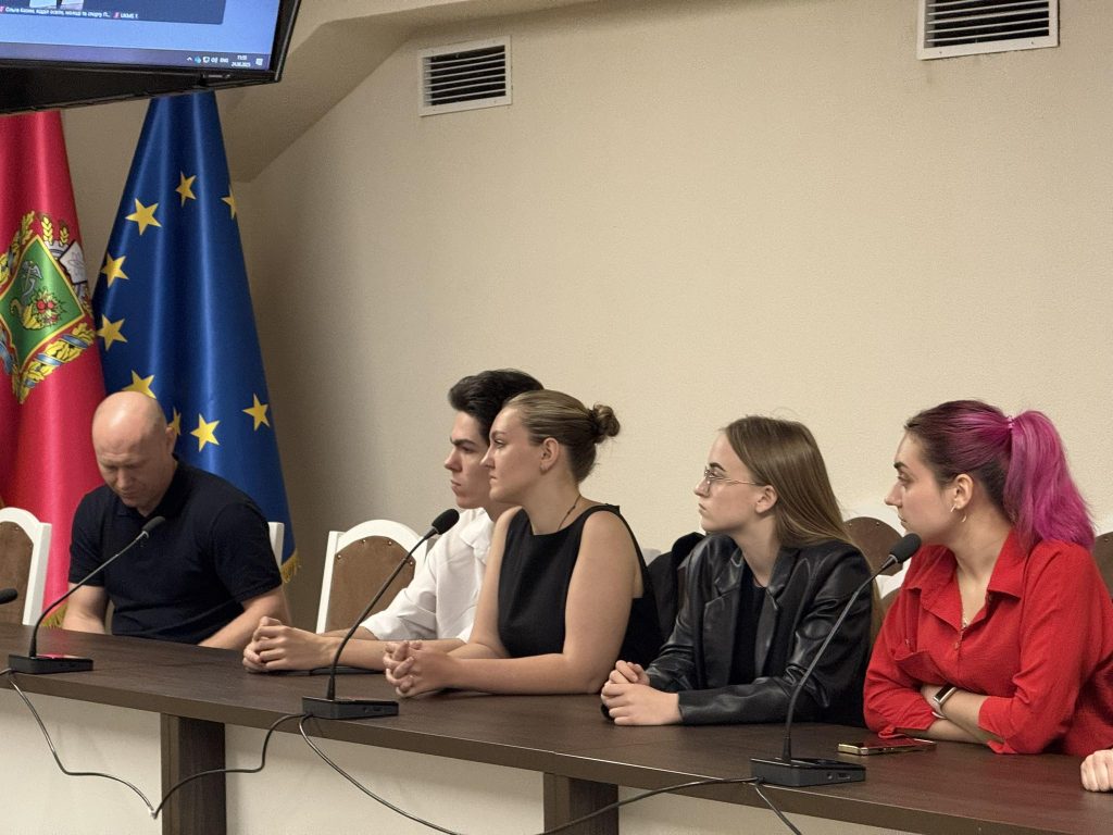 24 червня 2025 року відбулася зустріч молоді Харківщини з Вітою КОВАЛЬСЬКОЮ