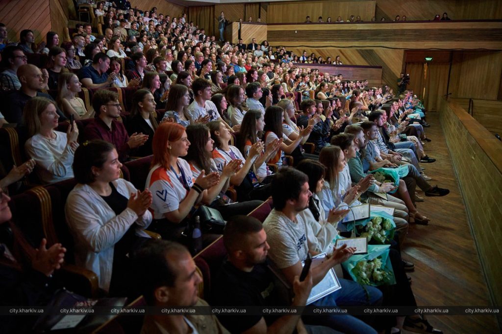 11 та 13 СЕРПНЯ СТУДЕНТИ НФаУ та ФАХОВОГО КОЛЕДЖУ НФаУ ВЗЯЛИ УЧАСТЬ У МІСЬКИХ ЗАХОДАХ ДО ДНЯ МОЛОДІ!